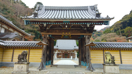 Fototapeta na wymiar ​Main Entrance of Minosan Ryuanji Buddhist Temple