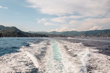 Naklejka premium PORTOFINO, ITALY - JULY 2021: Sailing in the bay of Portofino