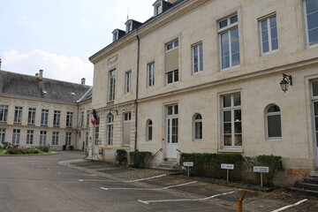 Fototapeta na wymiar La préfecture du Cher, vue de l'extérieur, ville de Bourges, département du Cher, France
