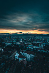 Sonnenuntergang &uuml;ber den D&auml;chern von Graz