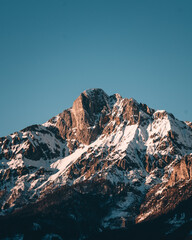 Schneebedeckter Berg