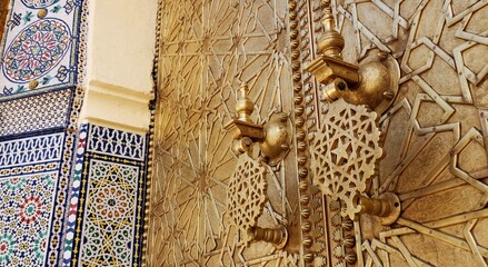 traditional geat silver door arabic design royal place entrence