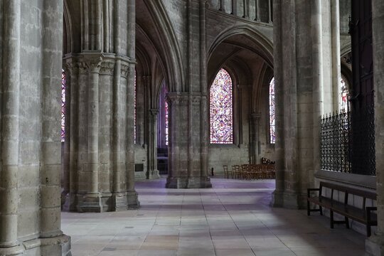 La cathédrale Saint Etienne, cathédrale de Bourges, intérieur de la cathédrale, ville de Bourges, département du Cher, France