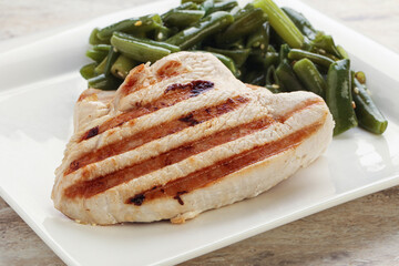 Grilled turkey steak with green bean