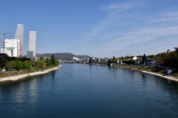 Blick auf den Rhein in Basel 