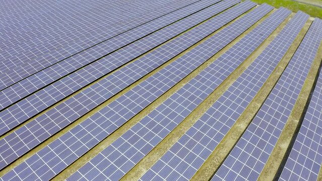 太陽光　ソーラーパネル　再生エネルギー　脱炭素