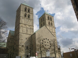 Fototapeta na wymiar Dom Stadt Münster in Westfalen