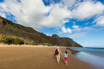 Fototapeta Beach scene. Playa Teresitas. Tenerife, Canaries obraz