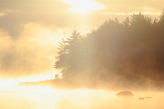 Canada, Nova Scotia, Misty morning on lake