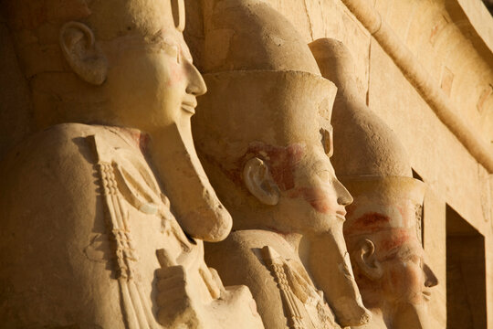 Egypt, Luxor, Osiride statues at Mortuary Temple of Hatshepsut at Deir el Bahri on West Bank of Nile River