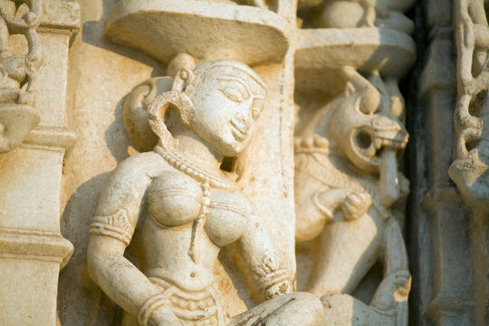 India, Rajasthan, Ranakpur, Detail of carving on one of Jain Temples, Close-up of carving
