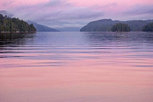 Panoramic view of the sea with a mountain range in the background, Calvert Island, British Columbia, Canada