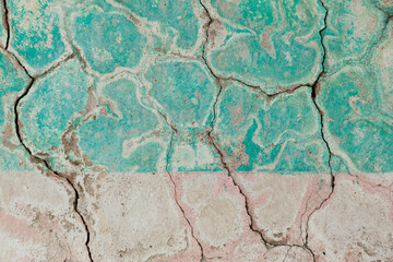 Mexico, Guanajuato, San Miguel de Allende, Old cracked wall