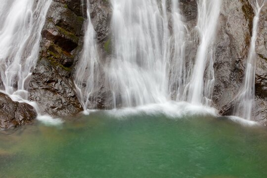 USA, Washington State, Olympic National Park, Rocky Brook Falls, Waterfall