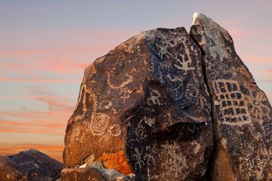 USA, Arizona, Painted Rocks Petroglyph Site, Gila Bend