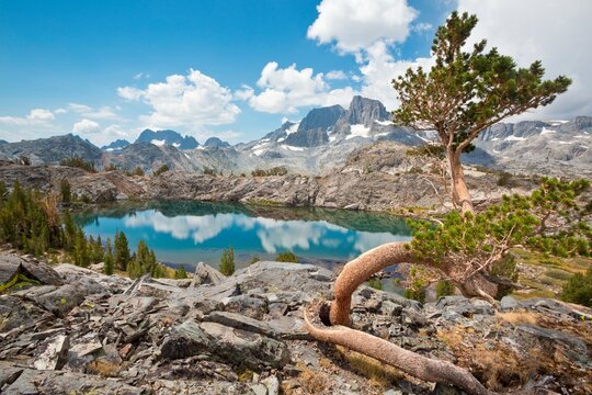 Small lake surrounded by mountains, Garnet Lake, Thousand Island Lake, Ansel Adams Wilderness, Inyo National Forest, California, USA