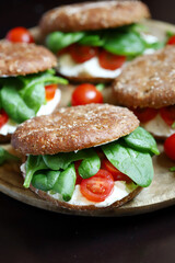 Healthy sandwiches with spinach, tomatoes and Philadelphia cheese. Delicious healthy food. keto diet.