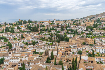 Fototapeta na wymiar View of the city of Granada from the towers of the Alhambra.