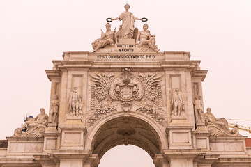 Obraz premium Arc de Triomphe on Rua Augusta in Lisbon