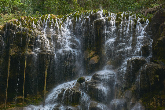 Ca&iacute;da de agua