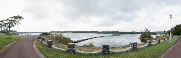 沖縄県、倉敷ダムのパノラマ風景
