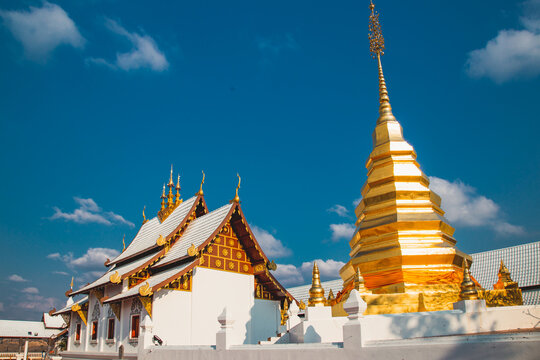 Wat Phrathat Pu Jae buddha and Huai Mae Toek lake in Phrae province, Thailand