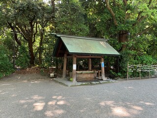 熱田神宮境内の上知我麻神社