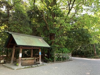 熱田神宮境内の上知我麻神社