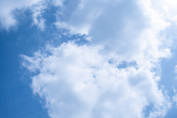 Fototapeta premium 埋まりそうなキレイな雲