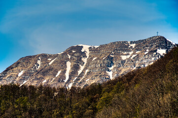Vista del Corno alle Scale in primavera da Monte Pizzo
