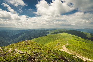 Obraz premium sunrise over the mountians. Carpathian. Ukraine