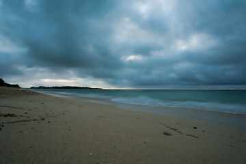 日の出前の久米島のイーフビーチ
