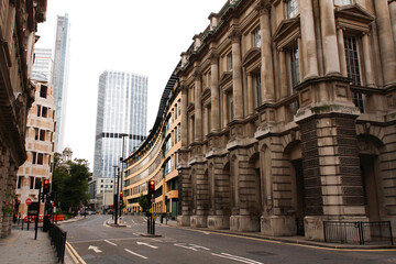 Fototapeta na wymiar Londra, contrasto tra architettura storica e moderna
