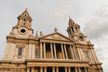 Fototapeta na wymiar views Saint Paul cathedral