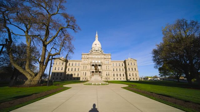video of state capital in Lansing, Michigan as the sun rises