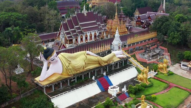 Wat Phrathat Suthon Mongkhon Khiri temple complex in Phrae, Thailand