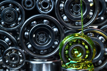 Lubricating oil. Ball bearing.