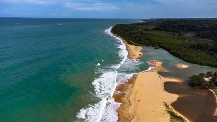 Praia Trancoso Sul da Bahia Brasil Praia Tropical Paradisíaca Mata Atlântica Rio Mar Areia Azul Verde Resort Viagem Férias 
