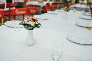 Beautiful boho wedding table decoration.