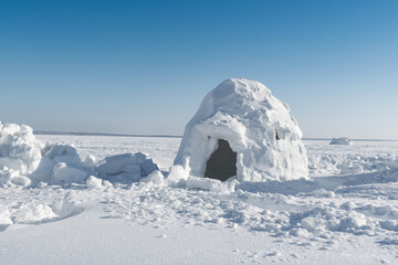 Real snow igloo house in the winter.	
 - obrazy, fototapety, plakaty