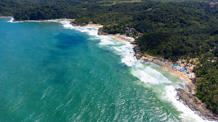 Praia Litoral Itacar&eacute; Bahia Nordeste Tropical Brazil Mar Oceano Azul Verde Natureza Mata Atl&acirc;ntica Coqueiros Banhistas F&eacute;rias Viagem 