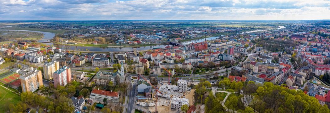 Panorama z lotu ptaka centrum miasta Gorzów Wielkopolski © Be