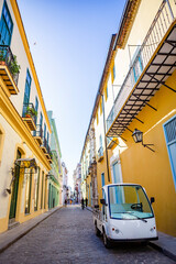 Fototapeta premium small street in the old city in Habana