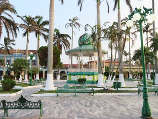 Fototapeta na wymiar plaza and kiosk of Tlacotalpan town, veracruz, Mexico