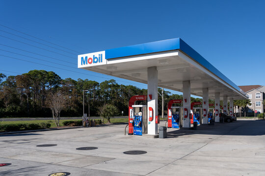 Mobil Gas Images – Browse 573 Stock Photos, Vectors, and Video | Adobe Stock