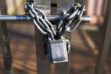 南京錠と鎖