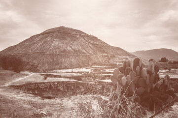 Tourists visit the ruins of the ancient city of Teotihuacán in Mexico -Perspective view of the...