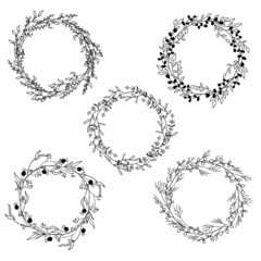 Vector set of botanical hand draw round frames. Vintage style floral wreaths