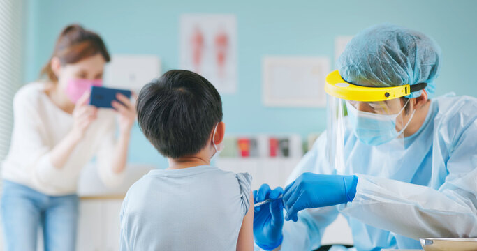 kid vaccine injection