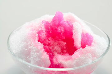 冷たくて甘いイチゴのかき氷